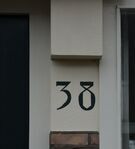 Close-up van een huisnummer.
<br/>
Richard Keijzer, 2015-03-28